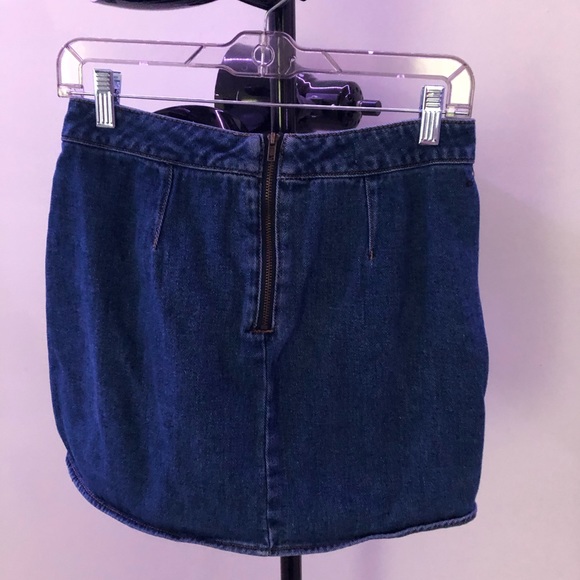 NWOT PacSun Flower Hem Denim Skirt - Picture 2 of 3